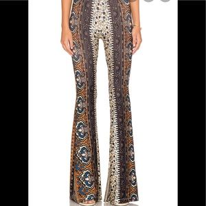 Novella Royale Janis bells